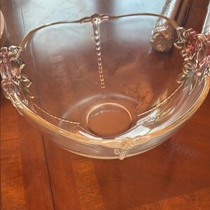 Elegant Clear Glass Bowl with Floral Accents